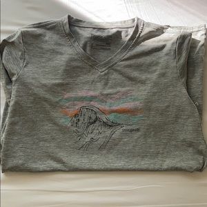 Patagonia v-neck t-shirt